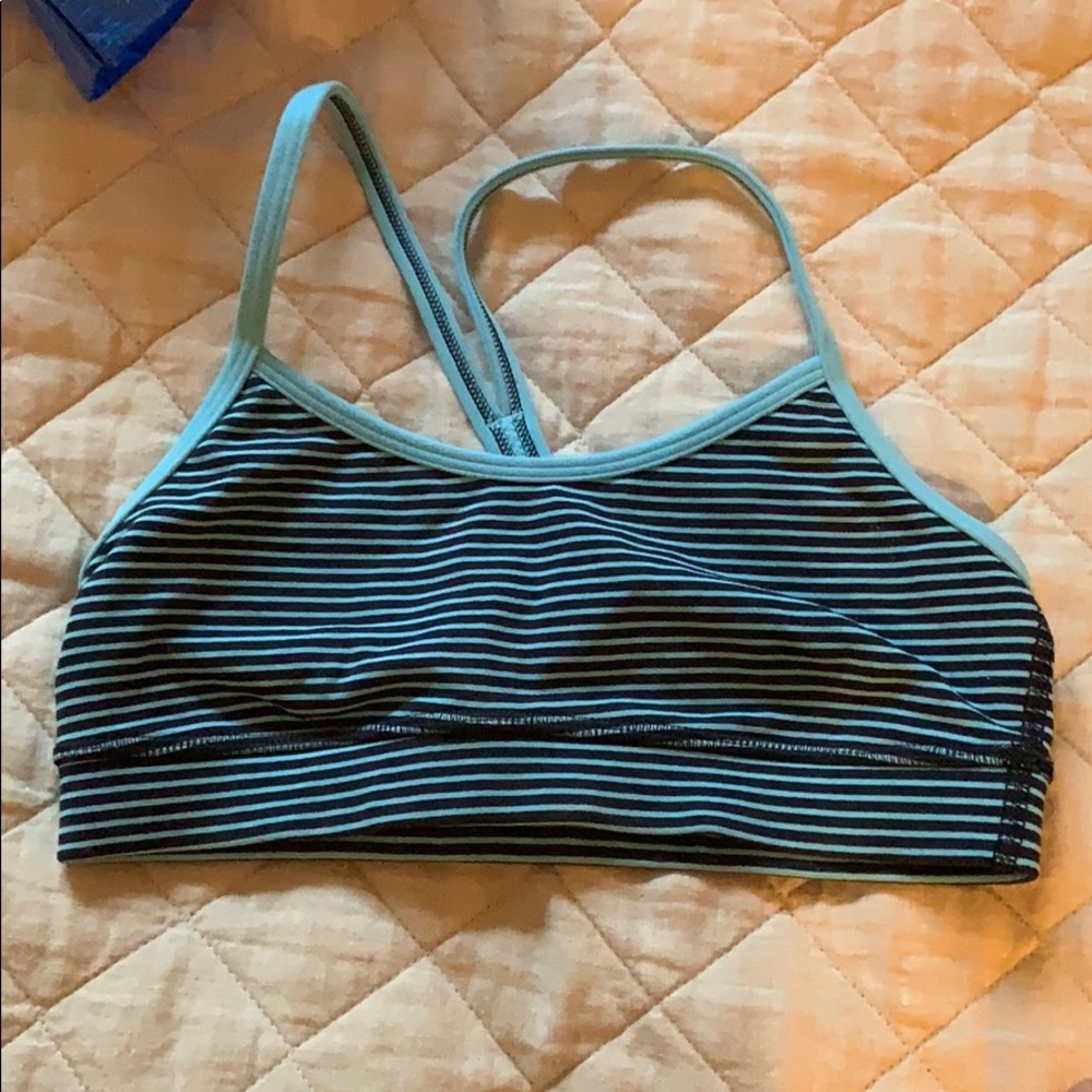 Flow y sports bra